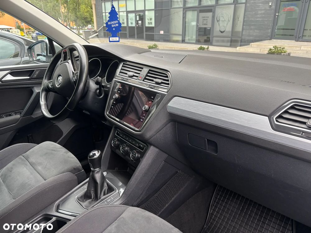 Volkswagen Tiguan 1.5 TSI EVO Comfortline - 10