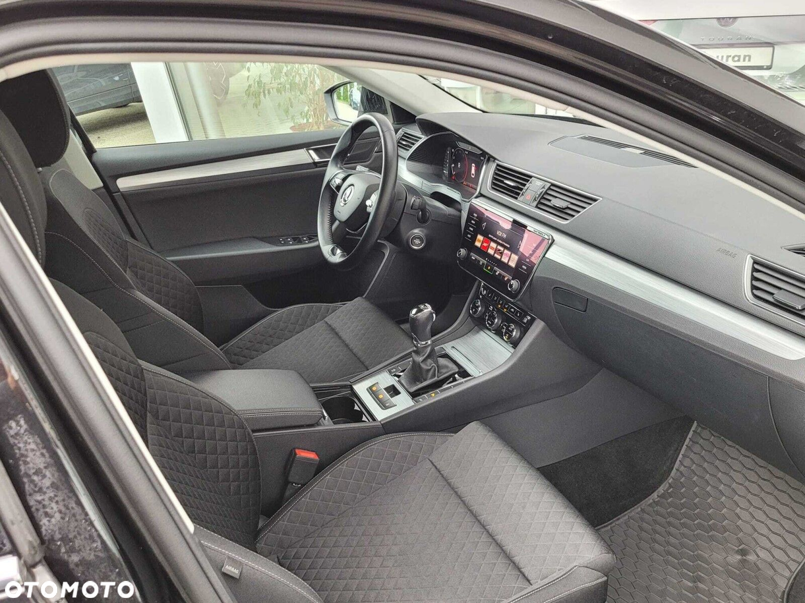 Skoda Superb 2.0 TDI SCR Ambition DSG - 8