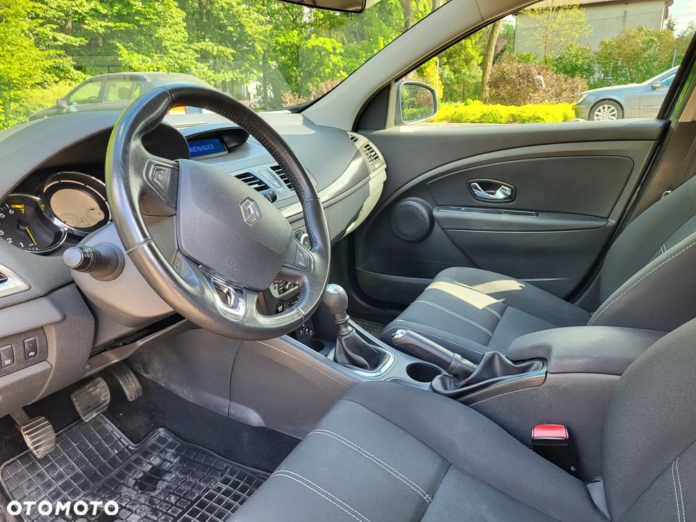Renault Megane 1.2 16V TCe Energy Life EU6 - 15