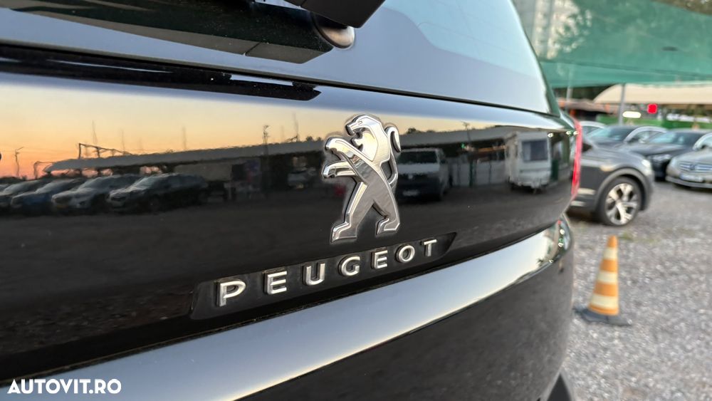 Peugeot 5008 - 29