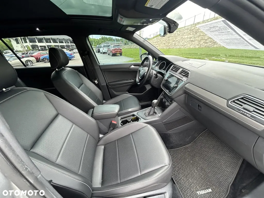 Volkswagen Tiguan - 9