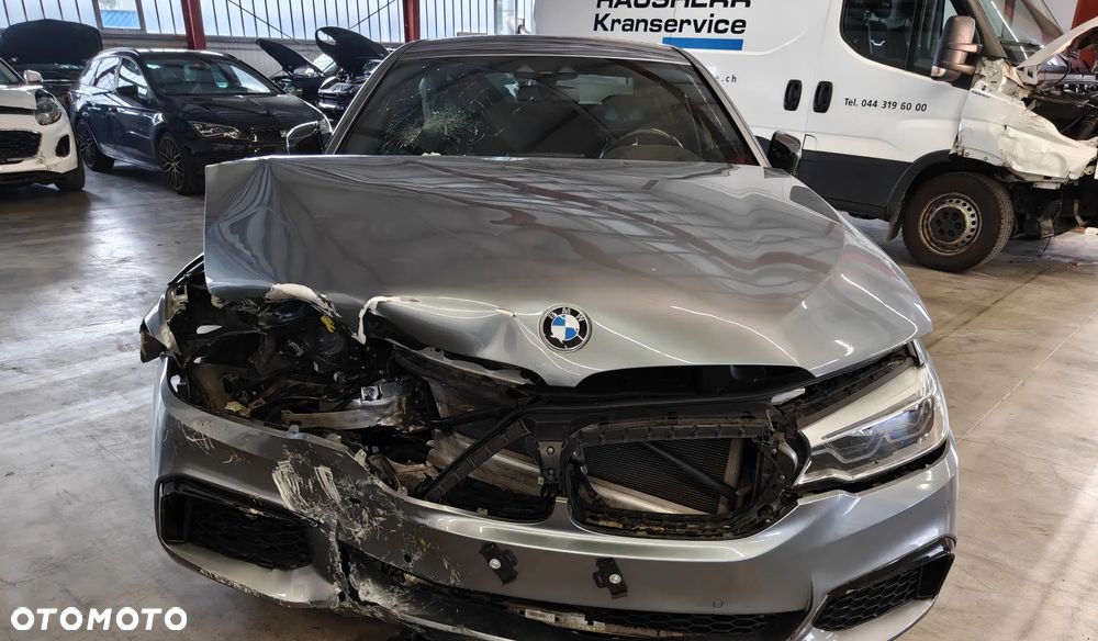 BMW Seria 5 M550i xDrive sport - 7
