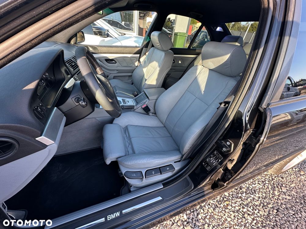 BMW Seria 5 525i - 5