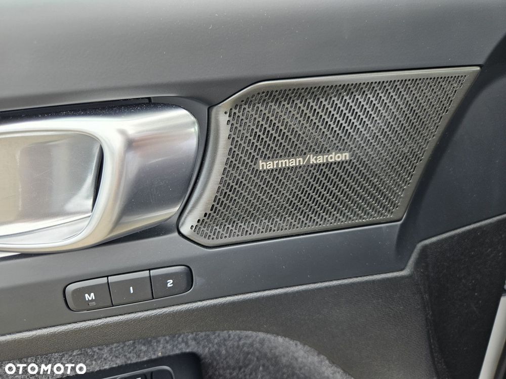 Volvo XC 40 - 26