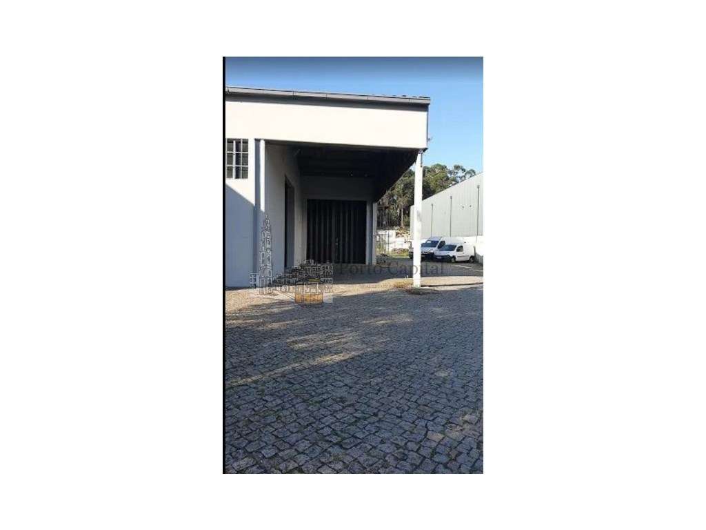 EXCELENTE ARMAZEM EM PLENA ZONA INDUSTRIAL DA MAIA COM 1.664 M2
CO... - Grande imagem: 2/20
