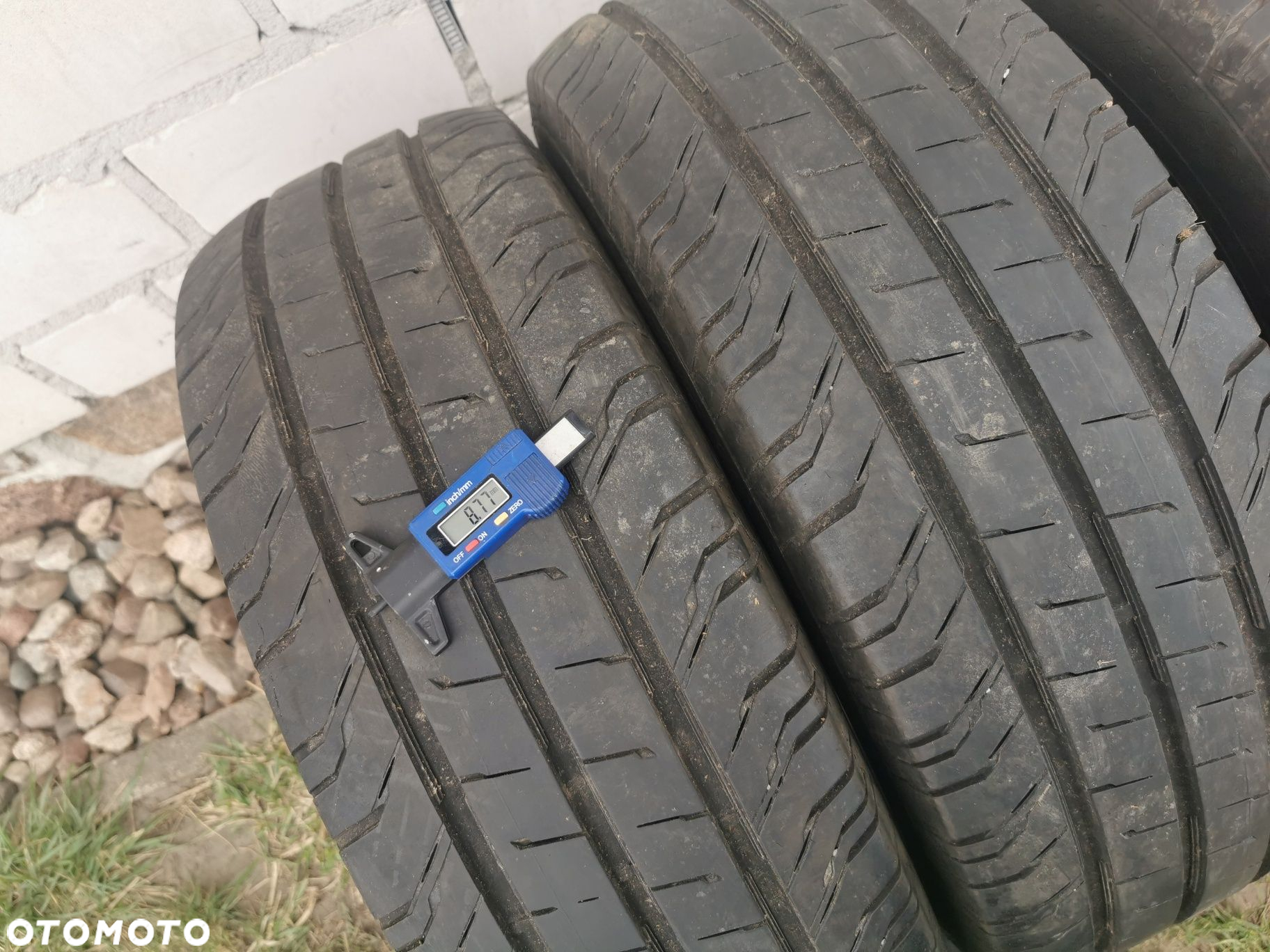 Komplet opon 235/65R16C Continental ContiVanContac 200 - 7