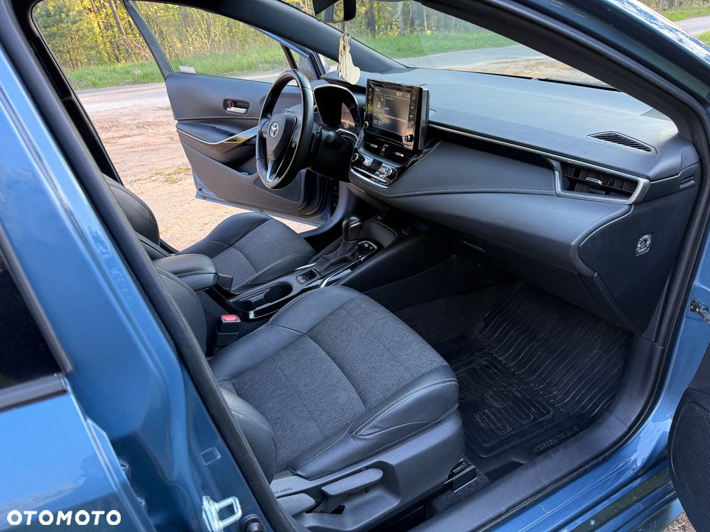 Toyota Corolla 2.0 Hybrid Comfort - 6