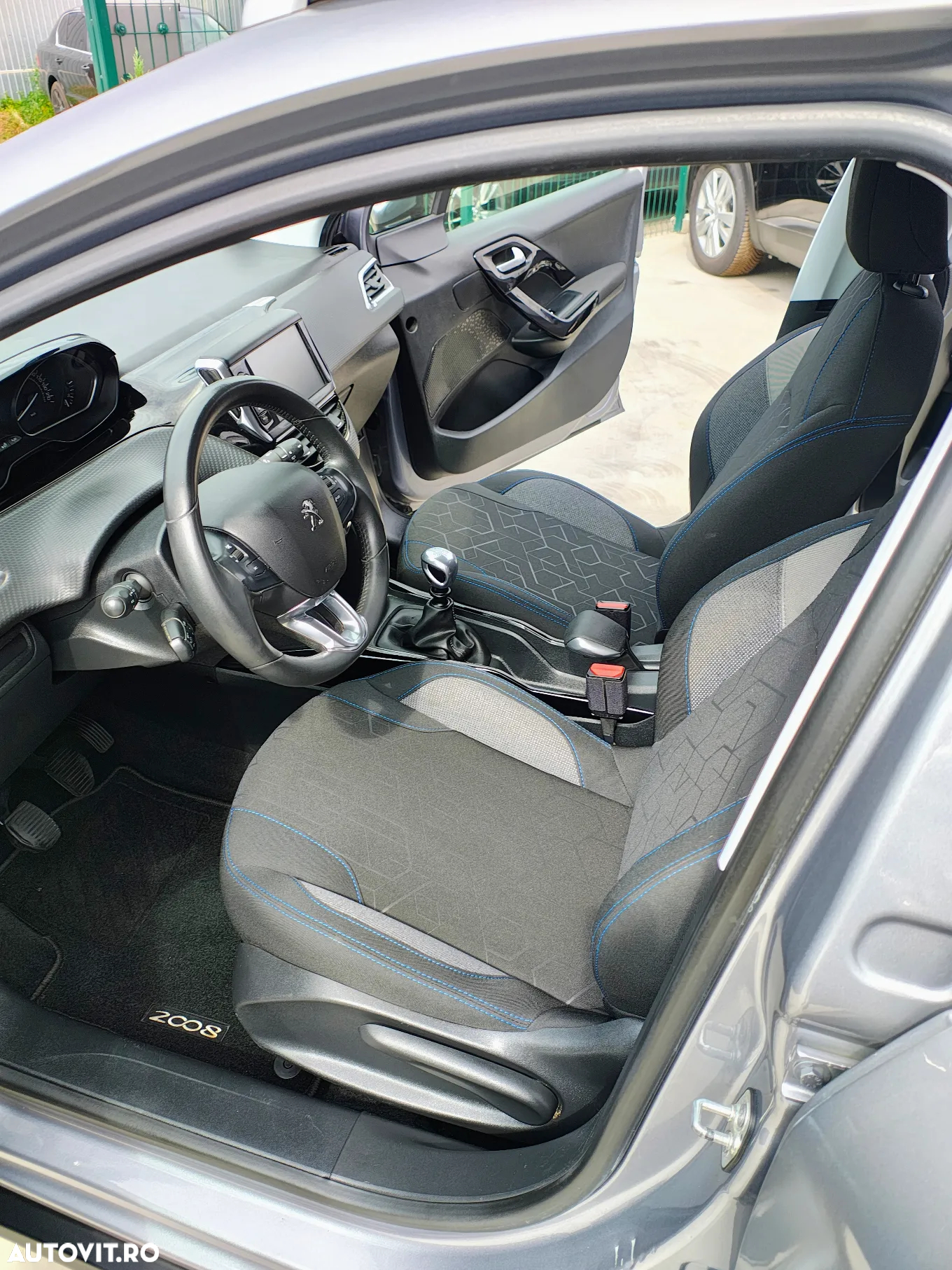 Peugeot 2008 PureTech 110 Style - 22