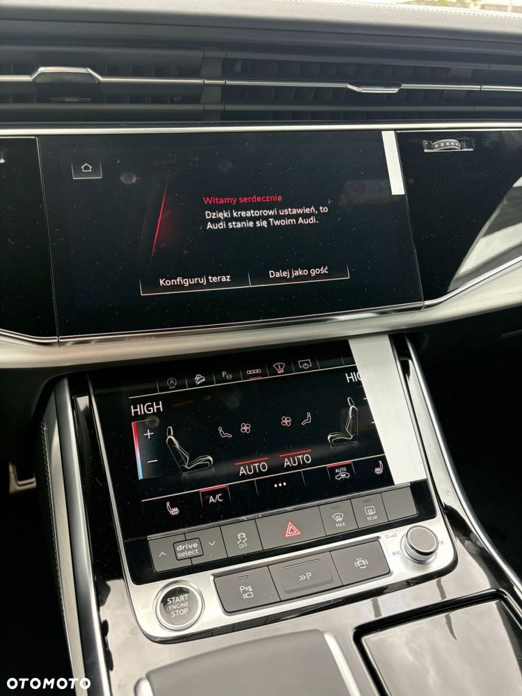 Audi Q8 - 24