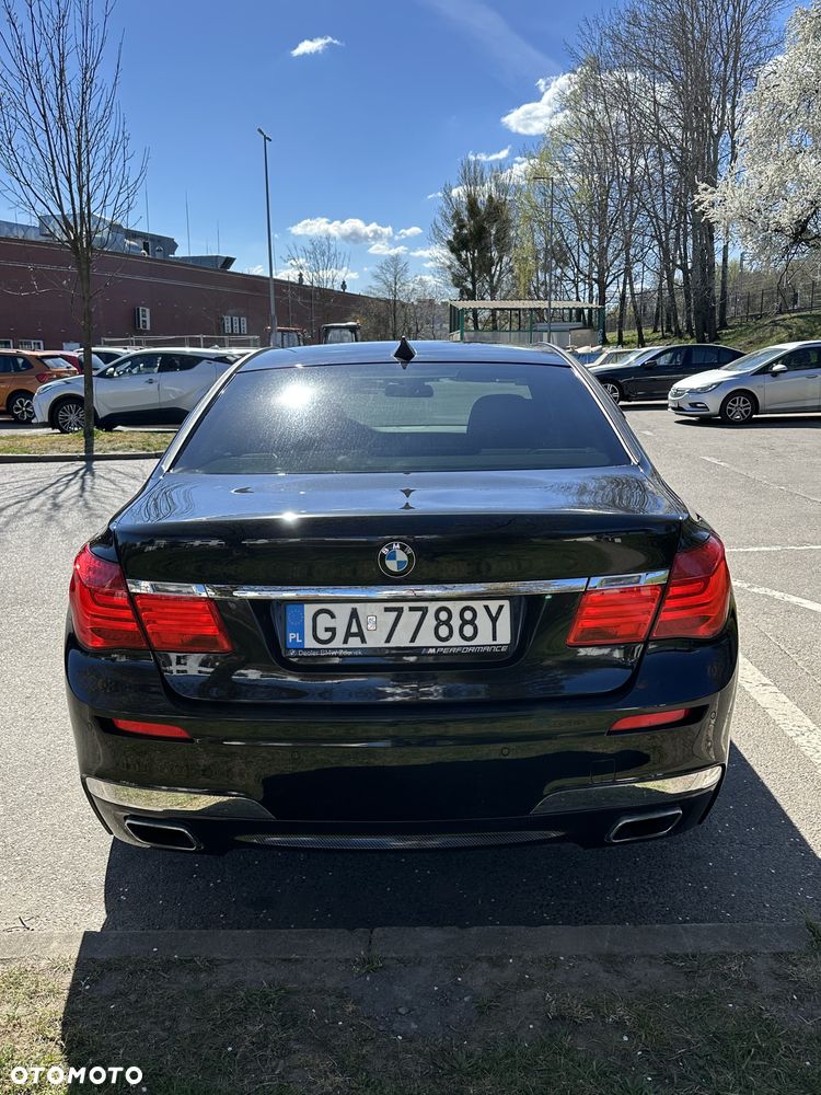 BMW Seria 7 740d - 6