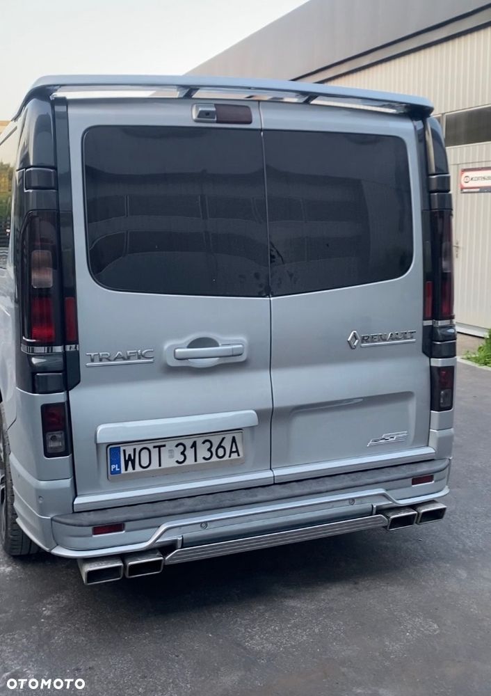 Buzzer PODWÓJNA KOŃCÓWKA WYDECHU RURY WYDECHOWEJ PROSTOKĄTNA 2 x PODWÓJNE KOŃCÓWKI  WYDECHU  PROSTOKĄTNE FIRMY BUZZER prostokąt długa długie z kwasówki blachy nierdzewnej Kwasówka blacha nierdzewna bus do busa Renault Trafic Mercedes vito Volkswagen vw t5 ford custom transit Toyota proace - 15