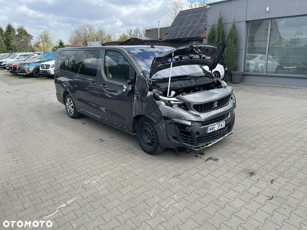 Peugeot Traveller - 6