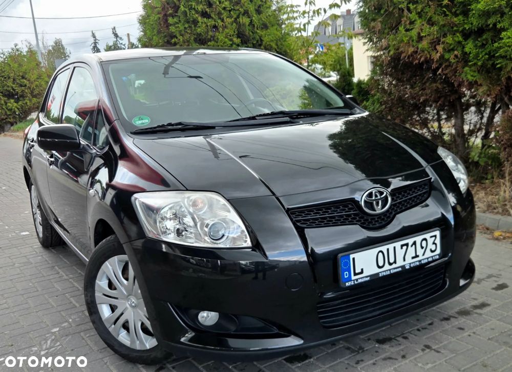 Toyota Auris 1.6 VVT-i Executive - 21
