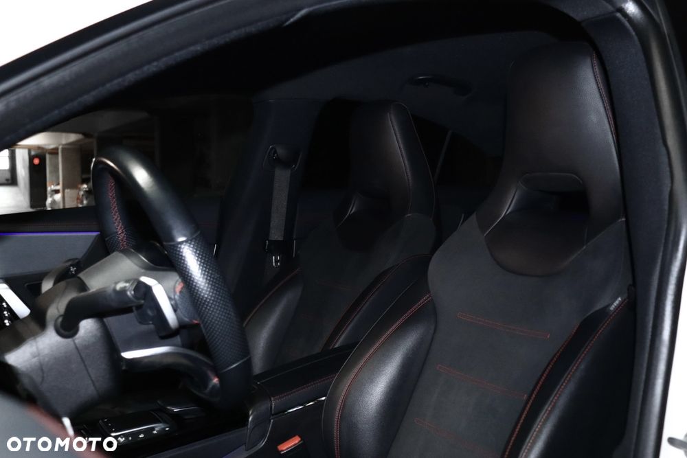 Mercedes-Benz CLA 200 AMG Line 7G-DCT - 18
