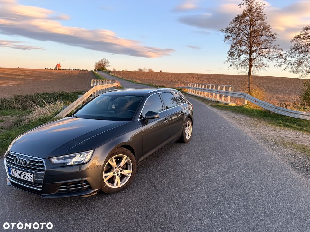 Audi A4 Avant 2.0 TDI ultra design - 6