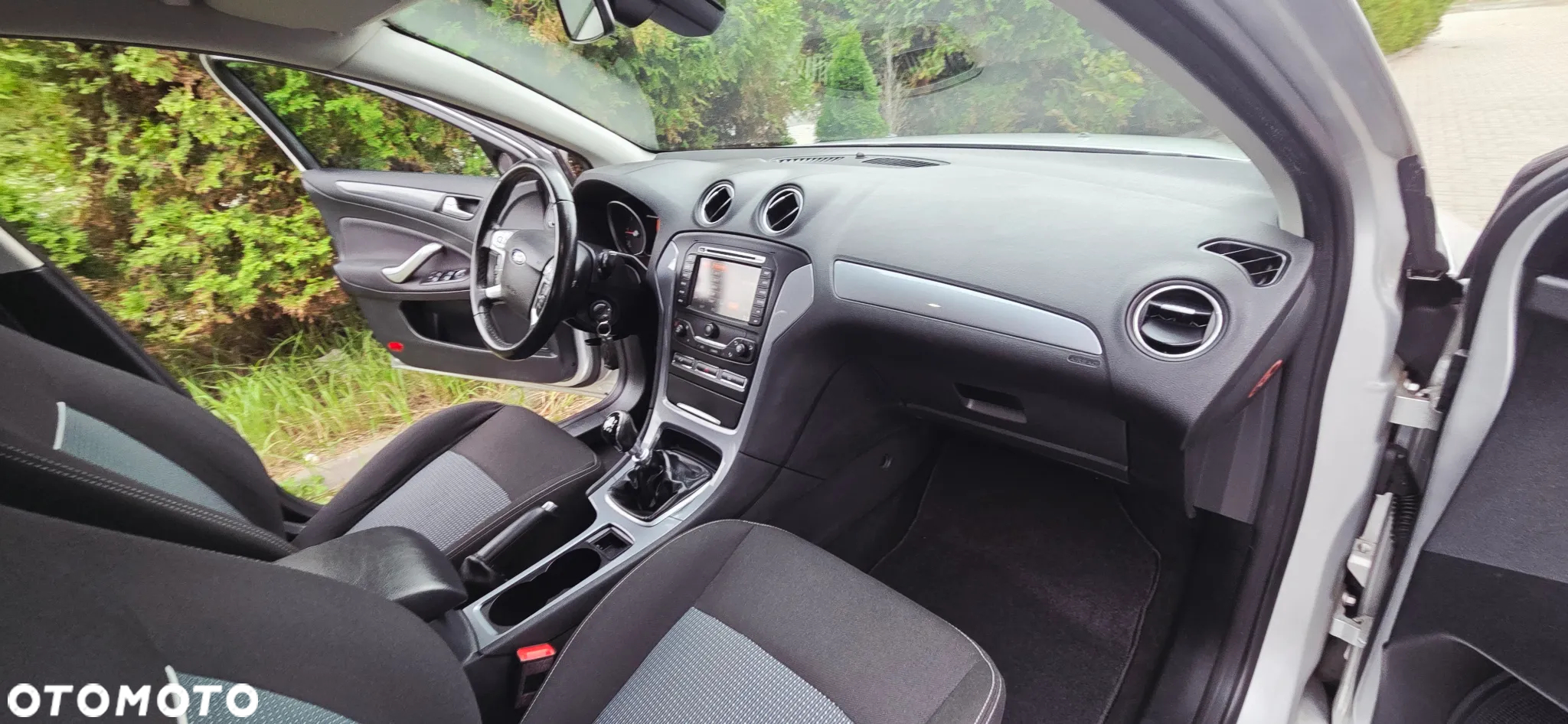 Ford Mondeo 2.0 TDCI Ghia - 38