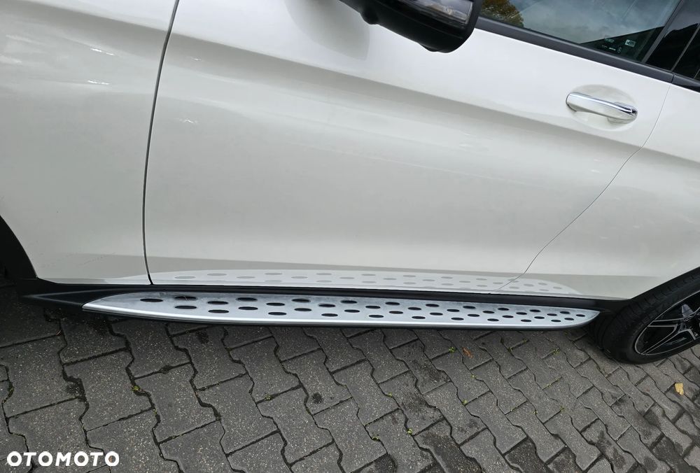 Mercedes-Benz GLC 300 d 4-Matic - 9