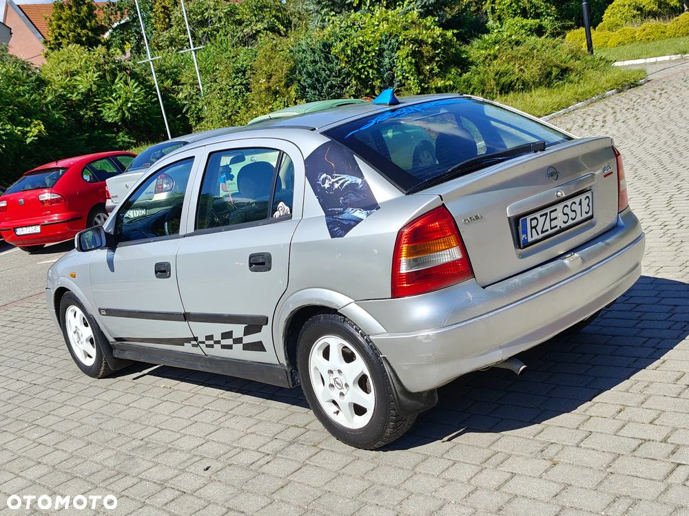 Opel Astra II 2.0 DI Comfort - 16