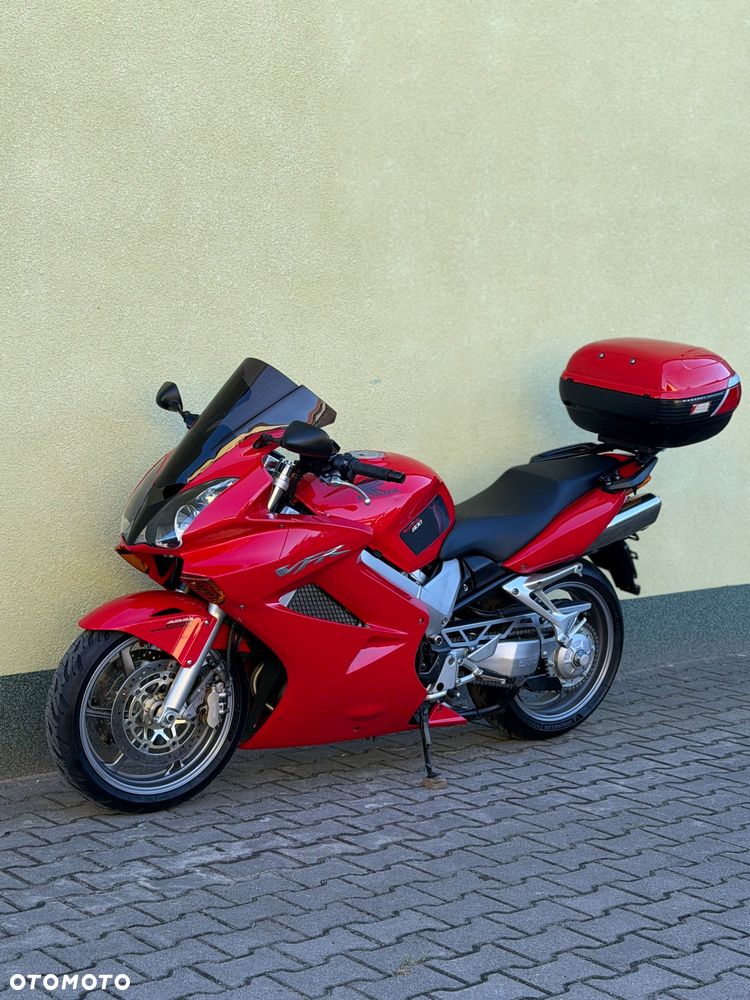 Honda VFR - 26
