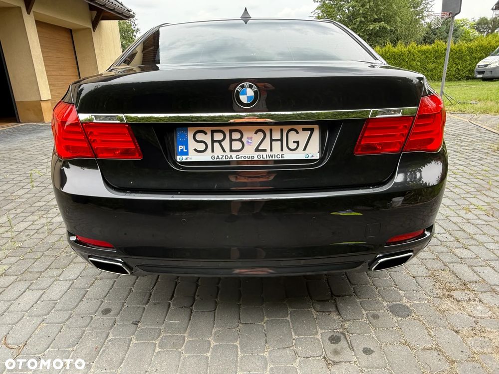 BMW Seria 7 740d - 15