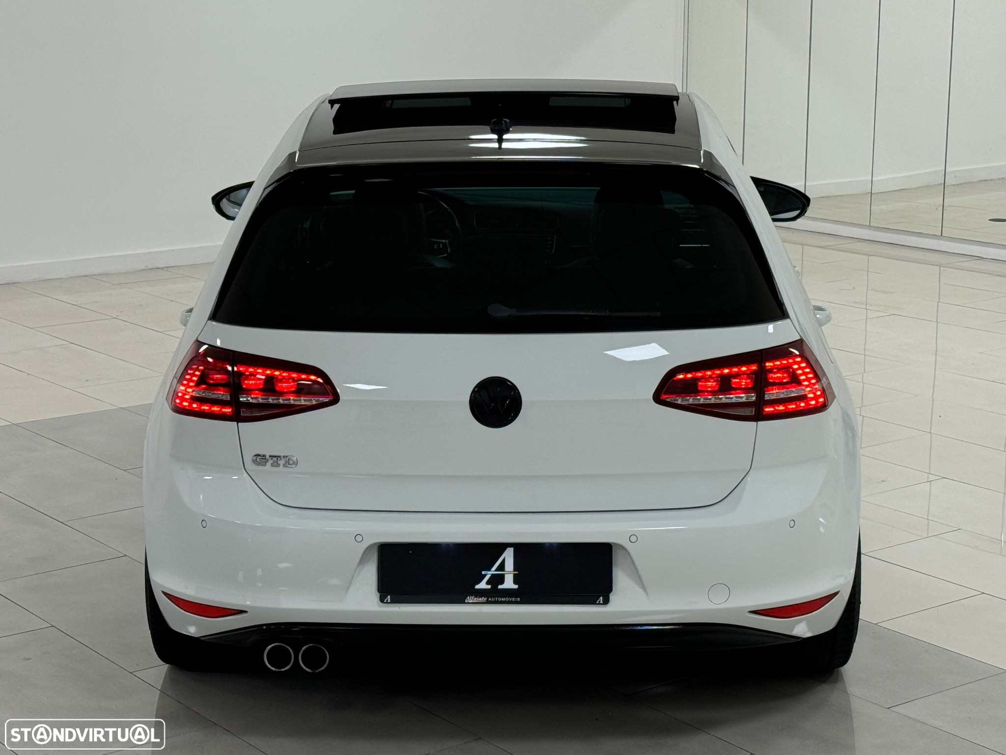 VW Golf 2.0 TDI GTD DSG - 14