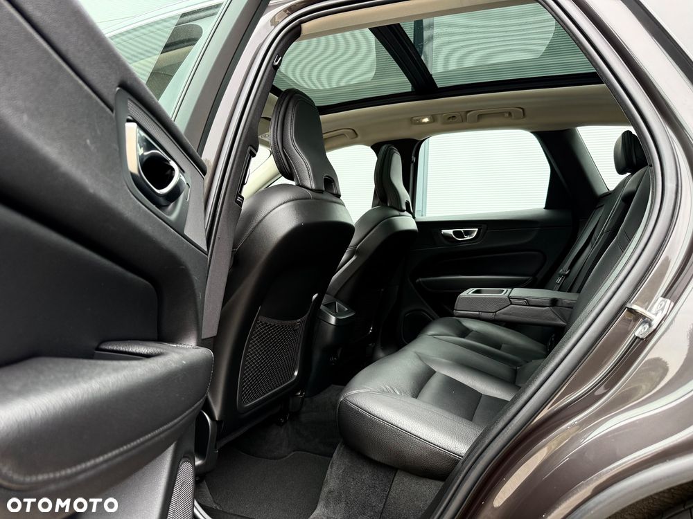 Volvo XC 60 B4 D Geartronic Inscription - 25