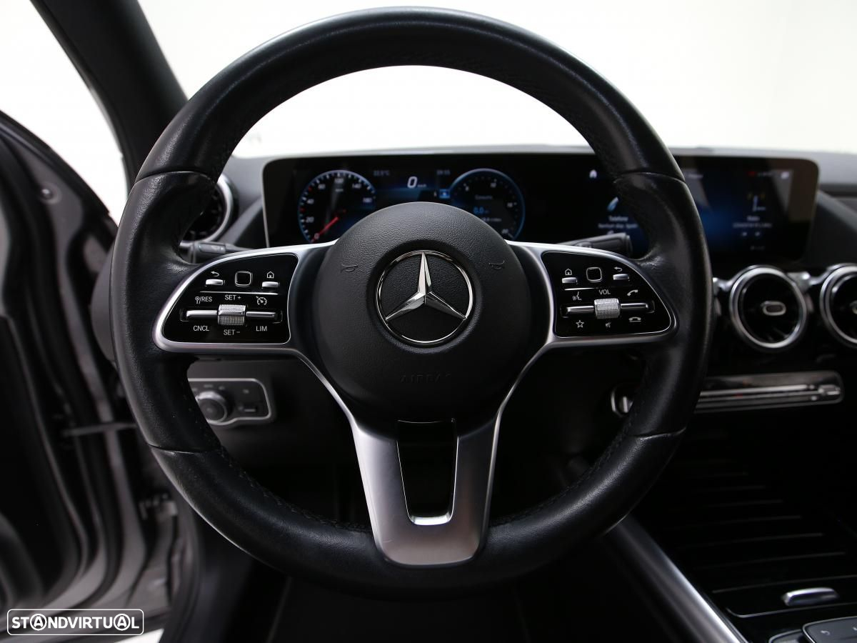 Mercedes-Benz GLA 200 d Progressive - 16
