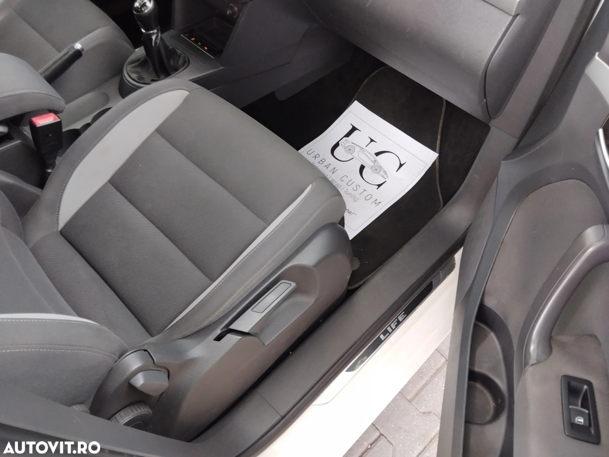 Volkswagen Touran 2.0 TDI DPF BlueMotion Technology Life - 13