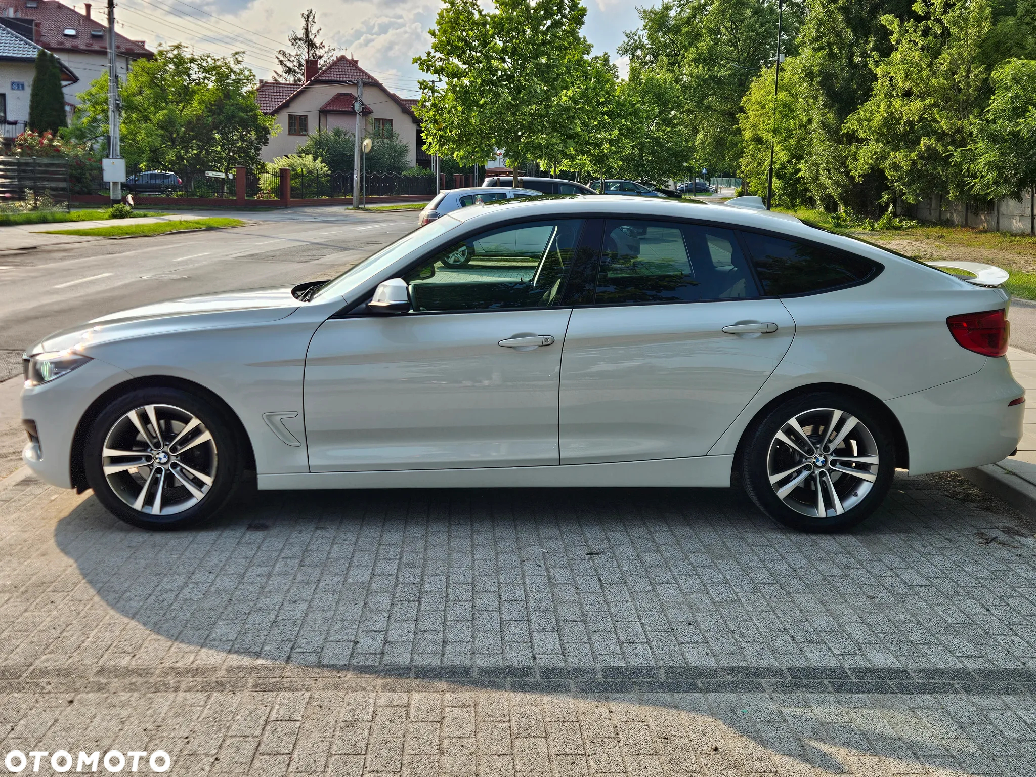BMW 3GT 320d xDrive Sport Line sport - 25