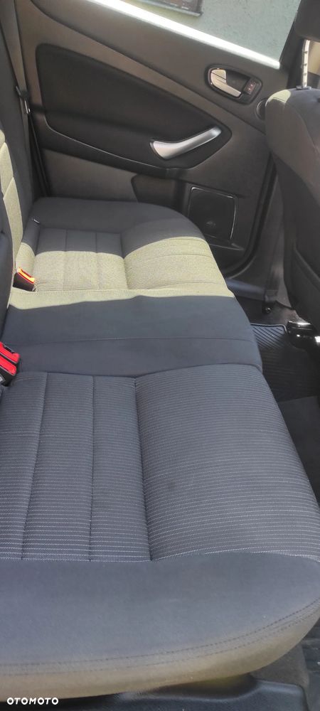 Ford Mondeo 2.0 TDCi Titanium S - 12