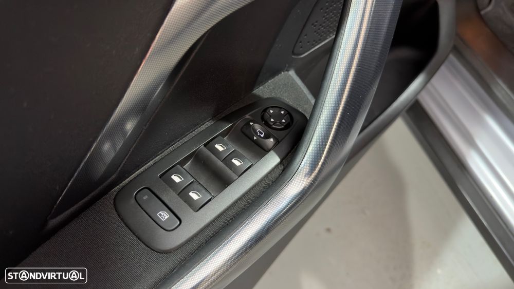 Peugeot 2008 1.6 BlueHDi Allure - 16