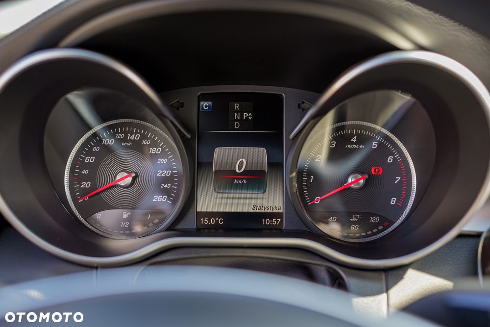 Mercedes-Benz Klasa C 180 7G-TRONIC AMG Line - 13
