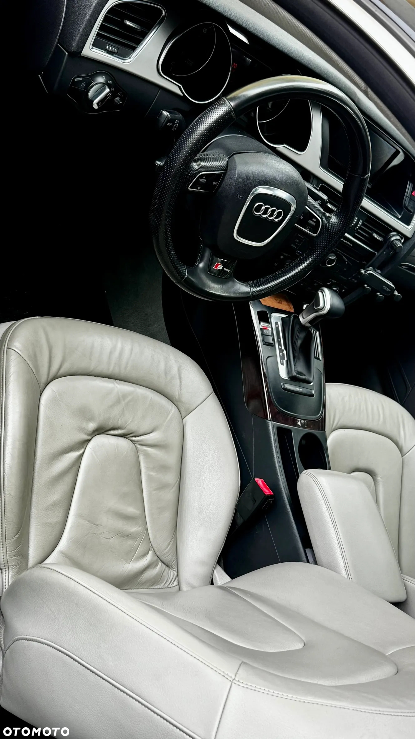 Audi A5 Coupe 3.2 FSI quattro tiptronic - 7