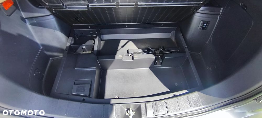 Mitsubishi Outlander 2.4 4WD Top - 12
