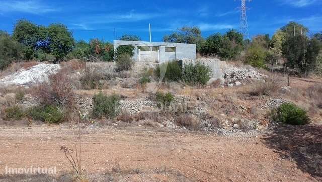Terreno com ruína e vista deslumbrante em Alcaria Cova, Estoi - Grande imagem: 4/38