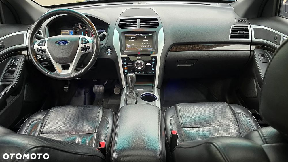 Ford Explorer - 20