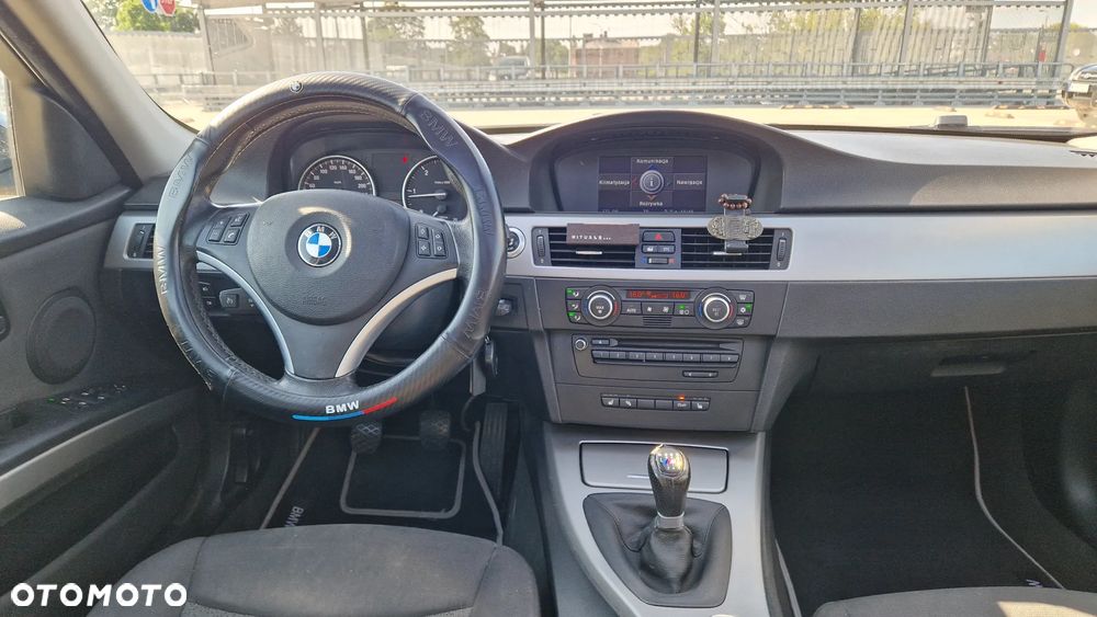 BMW Seria 3 320d - 8