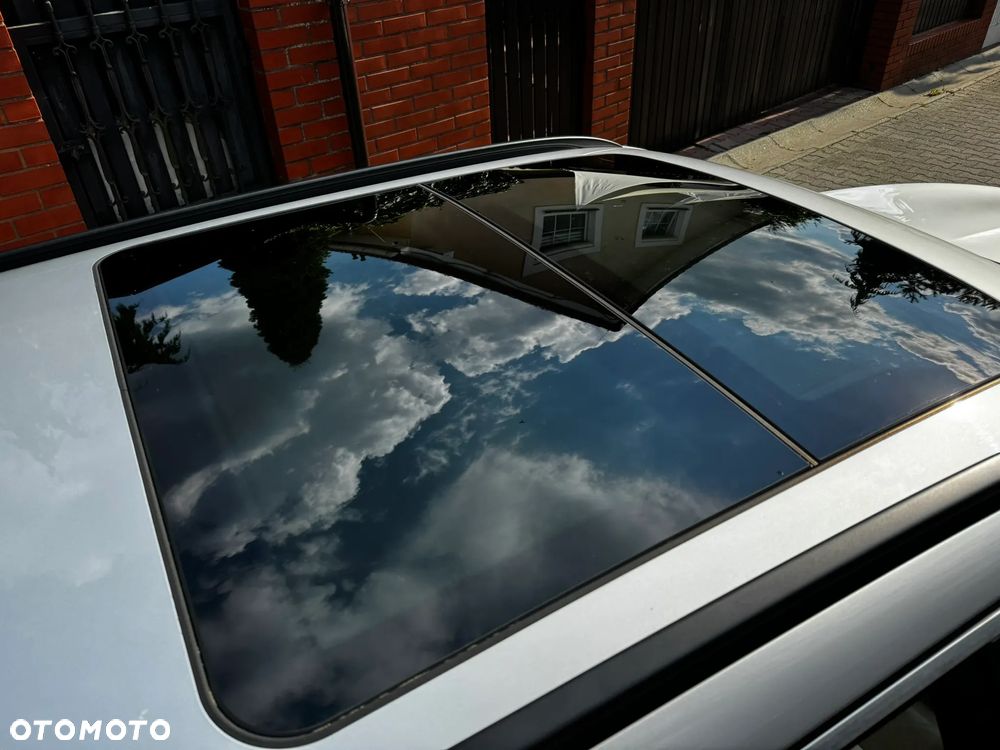 BMW Seria 5 525d xDrive Touring Luxury Line - 10