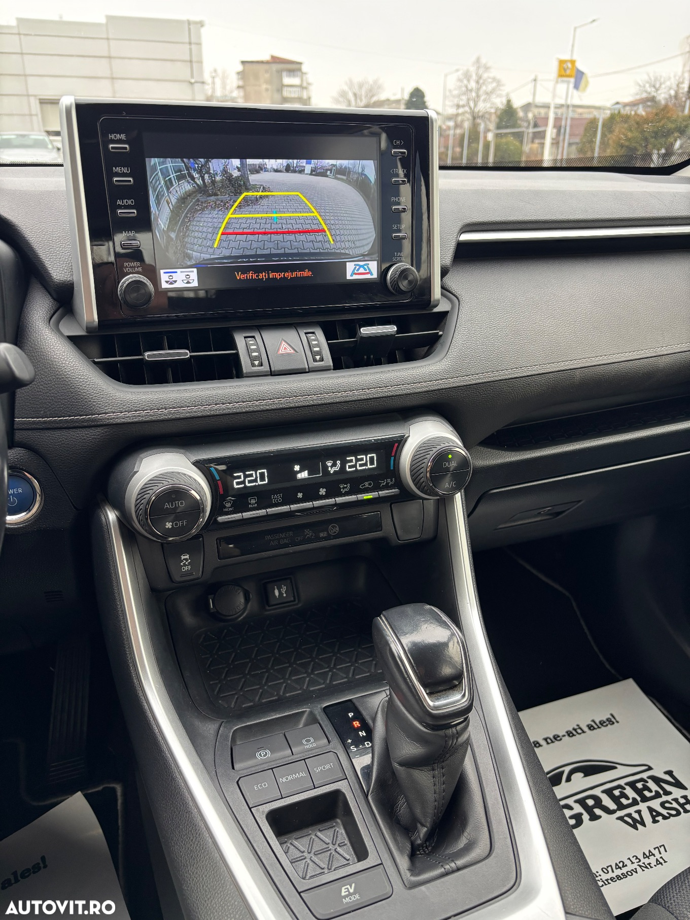 Toyota RAV4 - 11