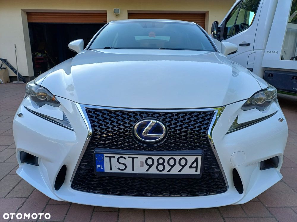 Lexus IS ver-300h-f-sport - 21
