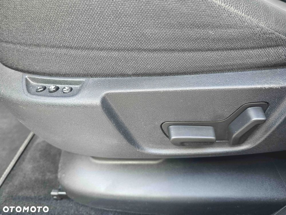 Citroën C4 Grand Picasso 2.0 HDi FAP EGS6 (7-Sitzer) Exclusive - 28