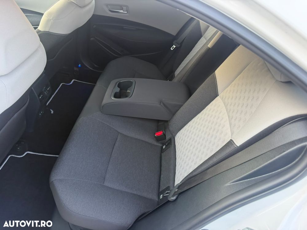 Toyota Corolla 1.8 HSD Dynamic - 14