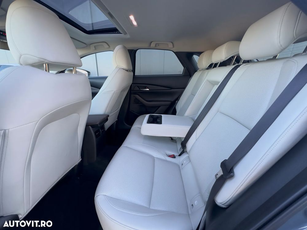 Mazda CX-30 SKYACTIV-X 2.0 M-Hybrid AWD Aut. SELECTION - 16