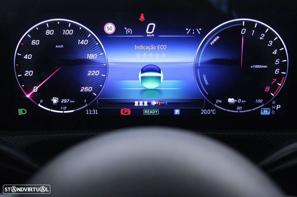 Mercedes-Benz A 250 e AMG Line - 26