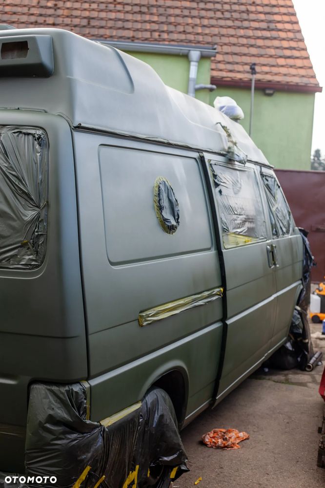 Volkswagen Transporter - 11