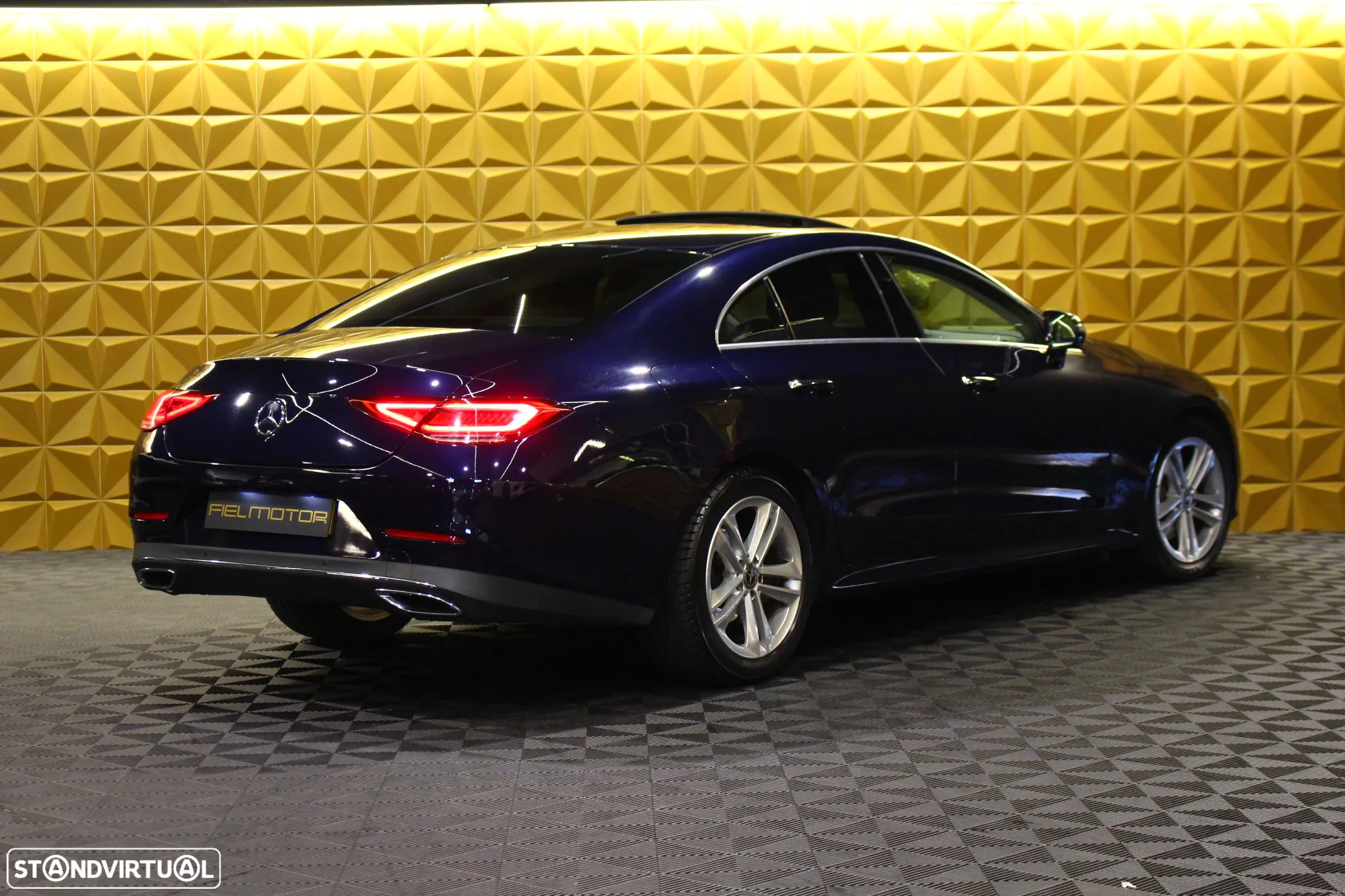 Mercedes-Benz CLS 300 d - 5