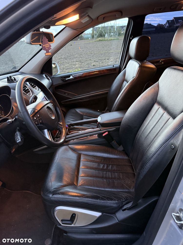 Mercedes-Benz ML - 6