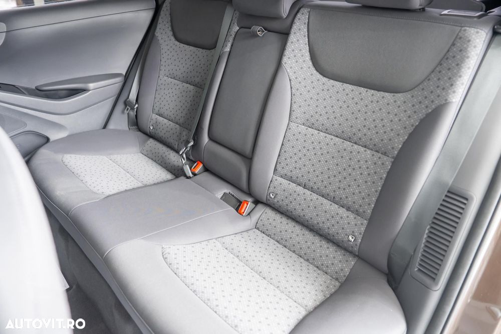 Hyundai IONIQ 1.6 141CP Exclusive - 22