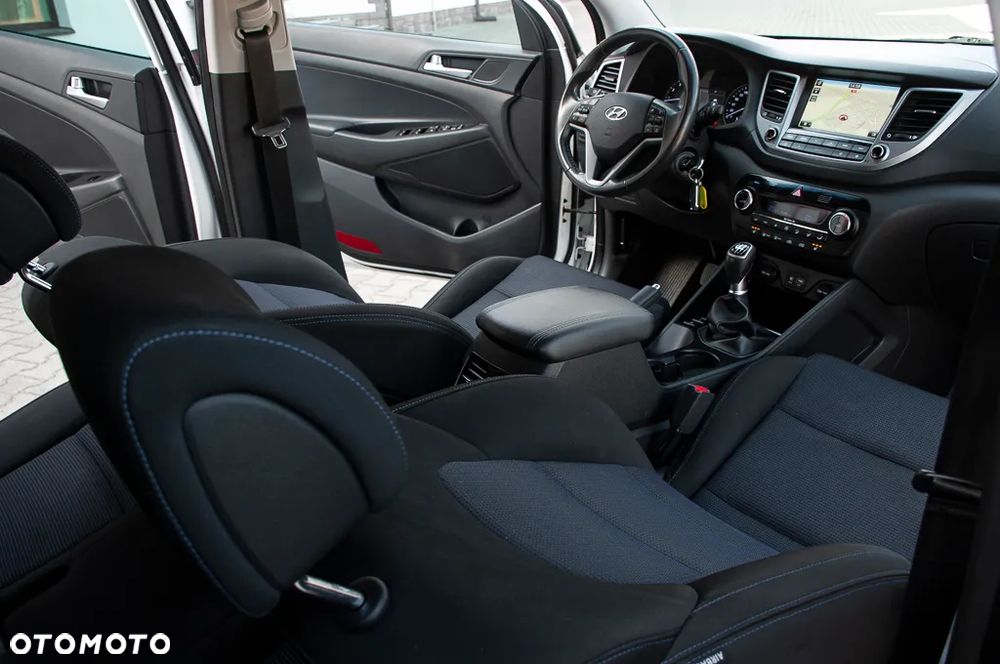 Hyundai Tucson blue 1.6 GDi 2WD Navi - 6