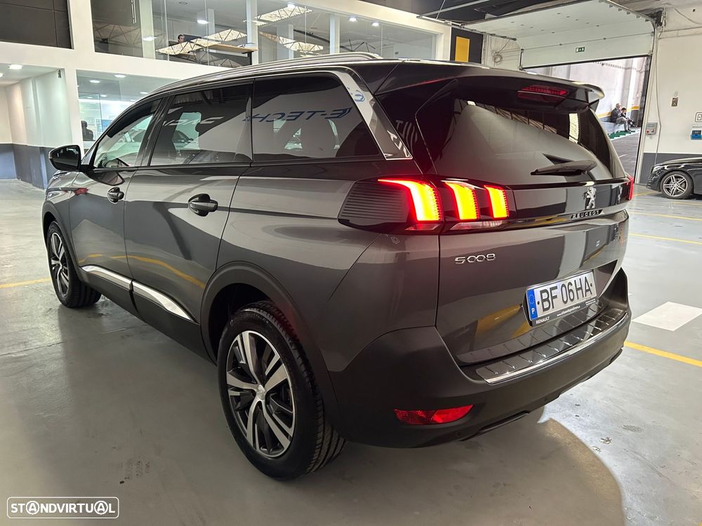 Peugeot 5008 1.5 BlueHDi Allure EAT8 - 6